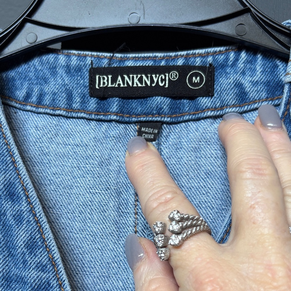 BlankNYC Sleeveless Denim Utility Jumpsuit in Blue - Picture 5 of 9